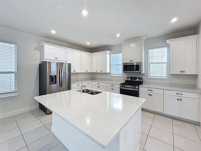 4624 PRAIRIE CREEK STREET, Winter Garden, FL 34787