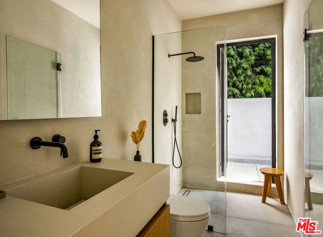 28869 Selfridge Drive, Malibu, CA 90265