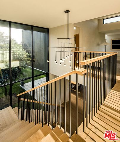 28869 Selfridge Drive, Malibu, CA 90265