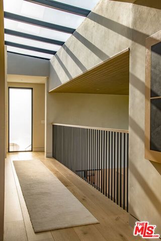 28869 Selfridge Drive, Malibu, CA 90265