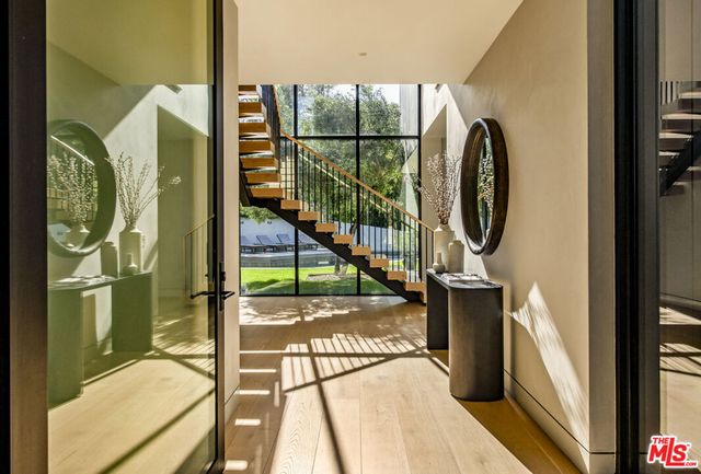 28869 Selfridge Drive, Malibu, CA 90265