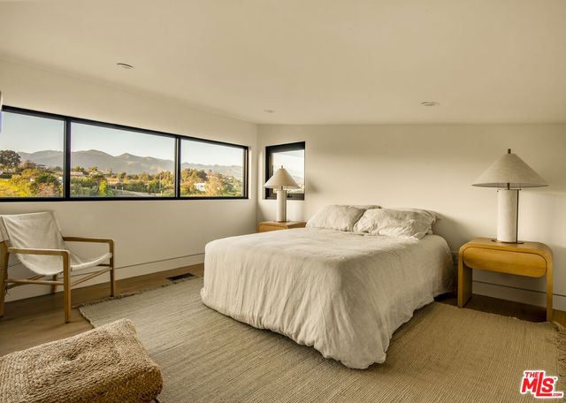 28869 Selfridge Drive, Malibu, CA 90265