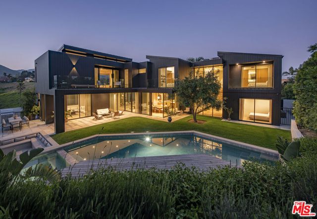 28869 Selfridge Drive, Malibu, CA 90265