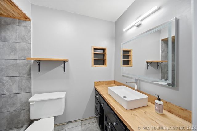 6211 E 77th Street, Tulsa, OK 74136