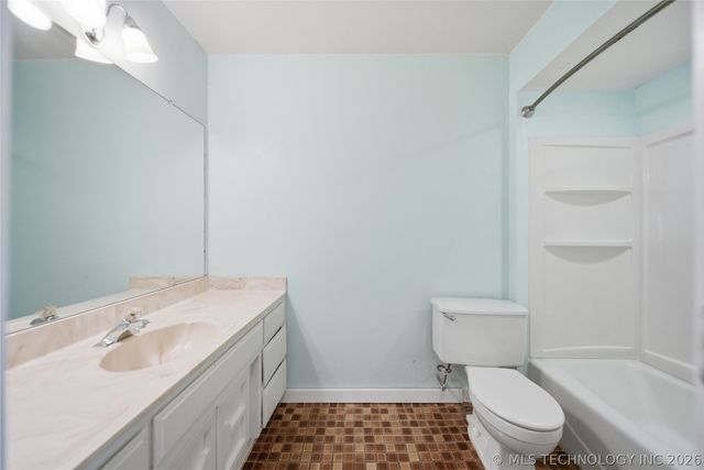 6211 E 77th Street, Tulsa, OK 74136