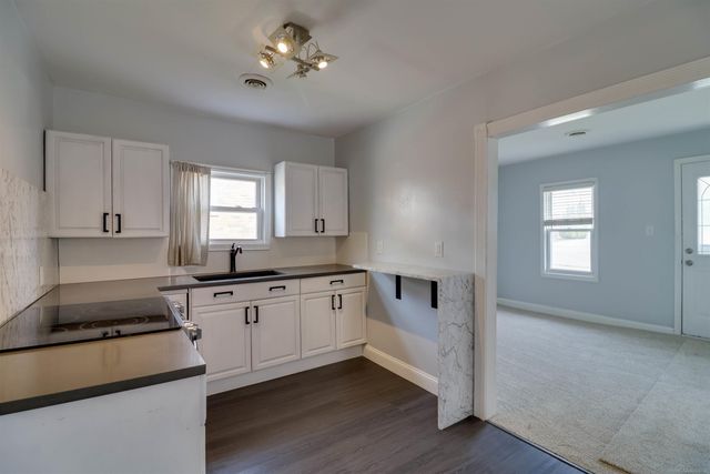 30791 Alger Street, Madison Heights, MI 48071