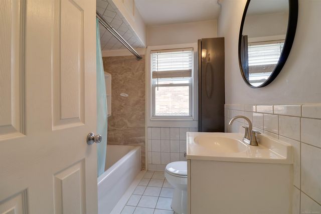 30791 Alger Street, Madison Heights, MI 48071