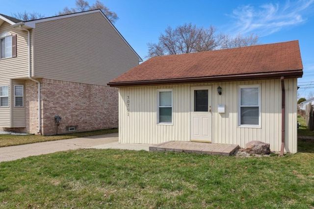30791 Alger Street, Madison Heights, MI 48071