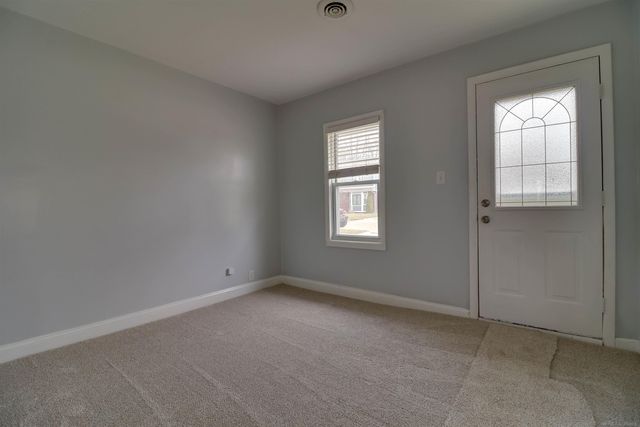 30791 Alger Street, Madison Heights, MI 48071