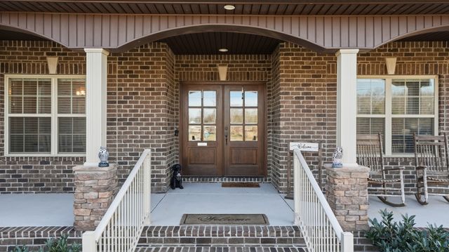 667 Pete Sain Rd, Manchester, TN 37355