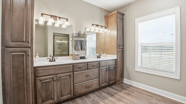 667 Pete Sain Rd, Manchester, TN 37355