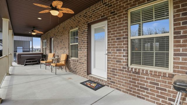 667 Pete Sain Rd, Manchester, TN 37355