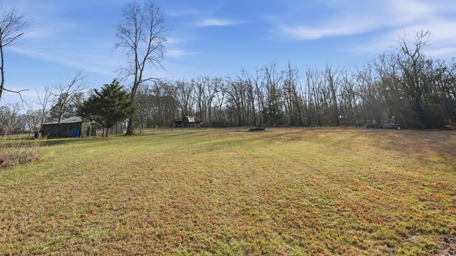 667 Pete Sain Rd, Manchester, TN 37355