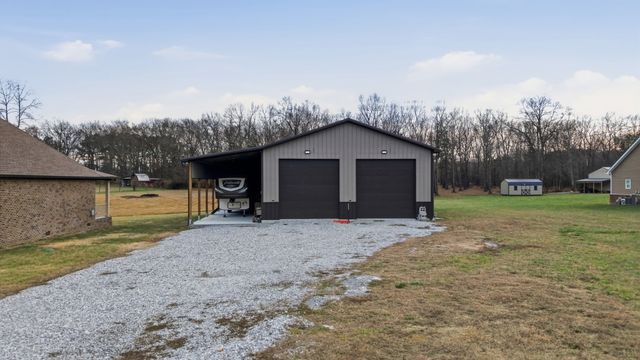 667 Pete Sain Rd, Manchester, TN 37355