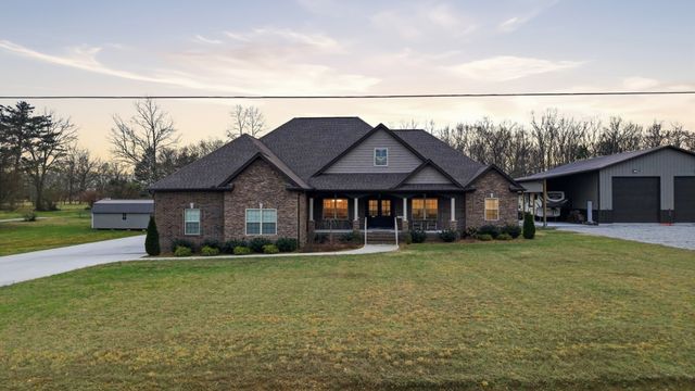 667 Pete Sain Rd, Manchester, TN 37355