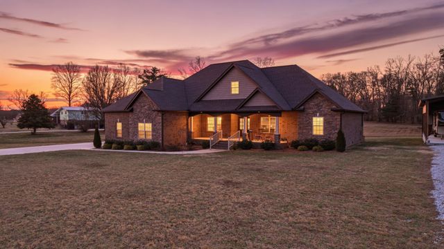 667 Pete Sain Rd, Manchester, TN 37355