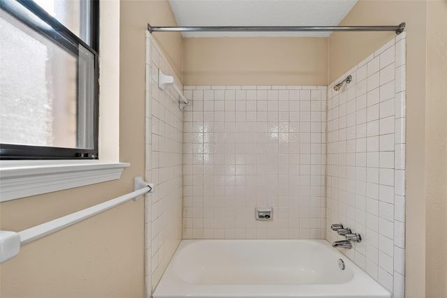 405 Tudor Court, Deer Park, TX 77536