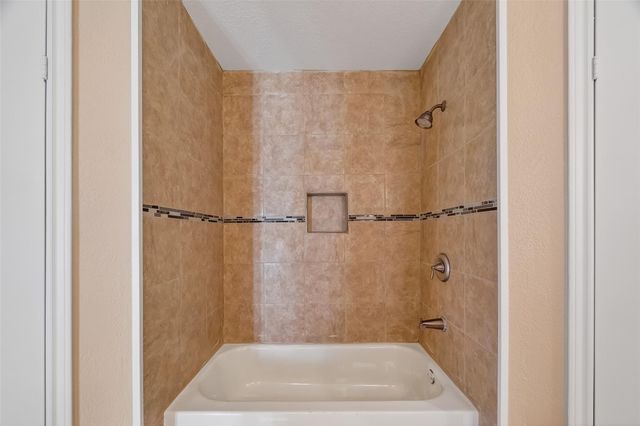 405 Tudor Court, Deer Park, TX 77536