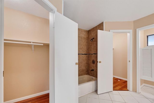 405 Tudor Court, Deer Park, TX 77536