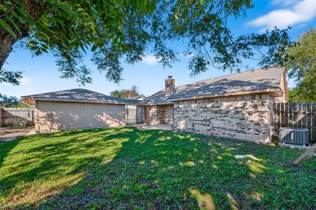 405 Tudor Court, Deer Park, TX 77536