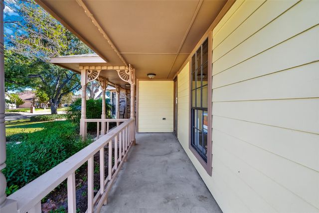 405 Tudor Court, Deer Park, TX 77536