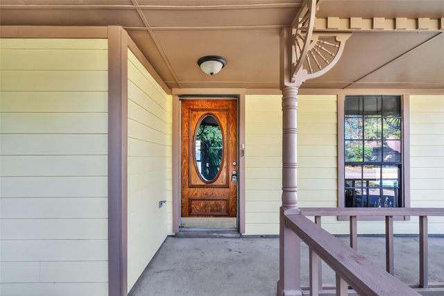 405 Tudor Court, Deer Park, TX 77536