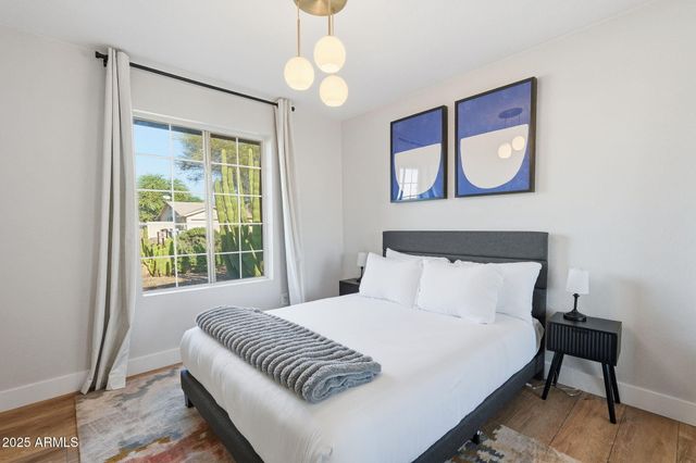 6113 E GELDING Drive, Scottsdale, AZ 85254