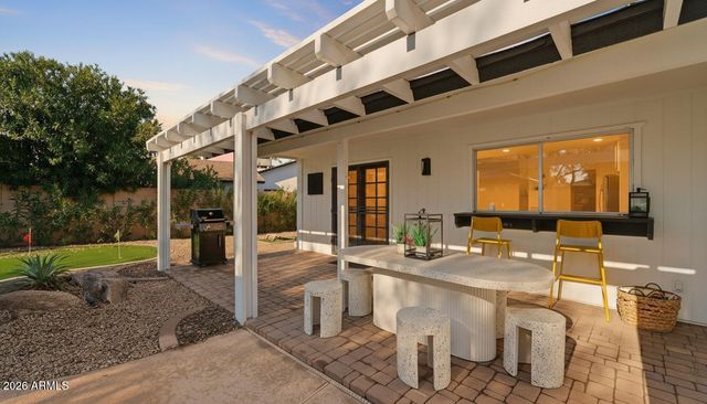 6113 E GELDING Drive, Scottsdale, AZ 85254