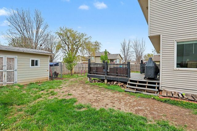 2712 Rushwood Dr, Augusta, KS 67010