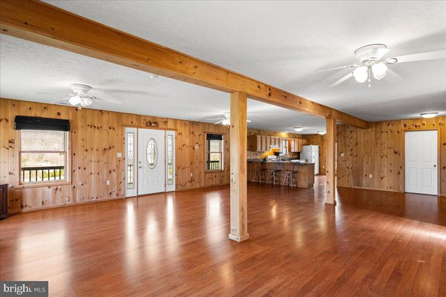 325 COYOTE RUN RD, Mathias, WV 26812