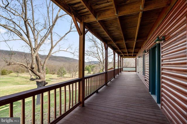 325 COYOTE RUN RD, Mathias, WV 26812