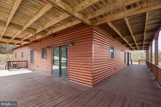 325 COYOTE RUN RD, Mathias, WV 26812