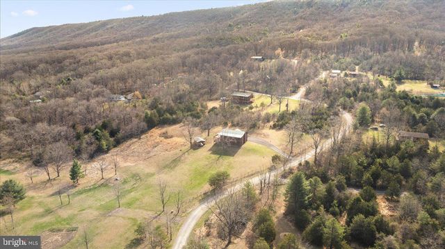 325 COYOTE RUN RD, Mathias, WV 26812