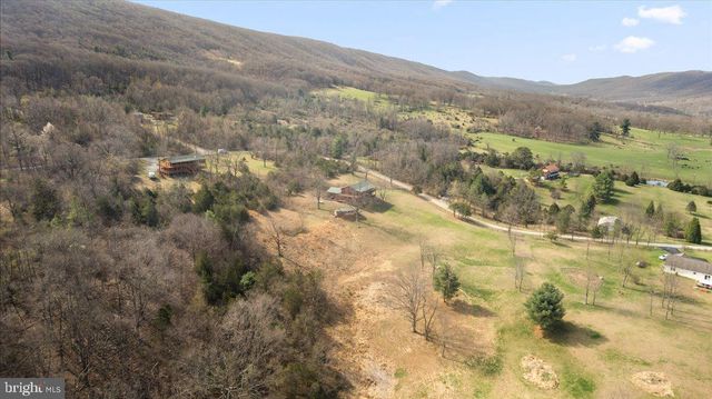 325 COYOTE RUN RD, Mathias, WV 26812