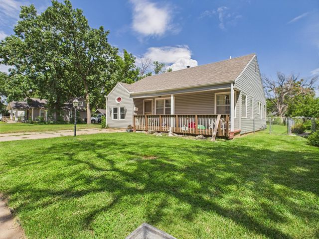 2032 S Topeka Ave, Wichita, KS 67211