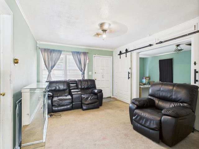 2032 S Topeka Ave, Wichita, KS 67211