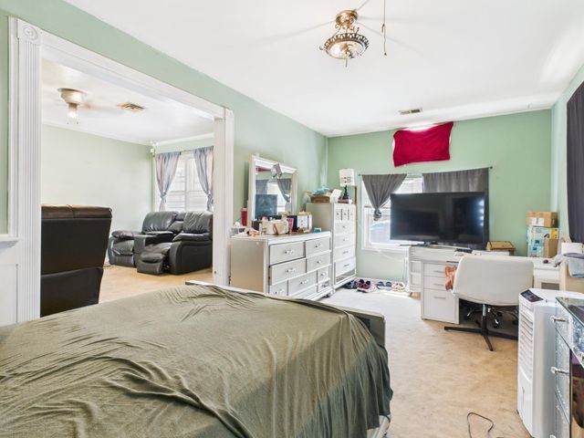 2032 S Topeka Ave, Wichita, KS 67211