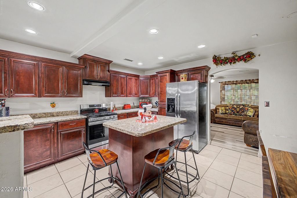 5402 W NORTHVIEW Avenue, Glendale, AZ 85301 — photo 3