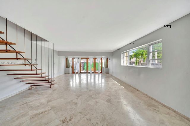 2293 NE 122nd St 2293, North Miami, FL 33181