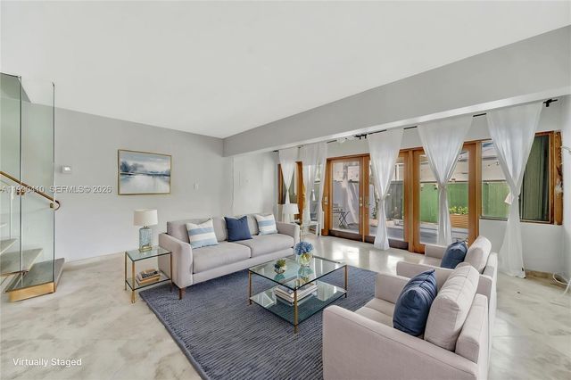 2293 NE 122nd St 2293, North Miami, FL 33181