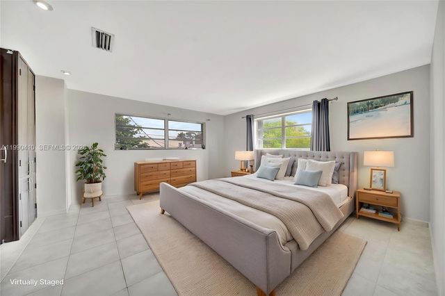 2293 NE 122nd St 2293, North Miami, FL 33181