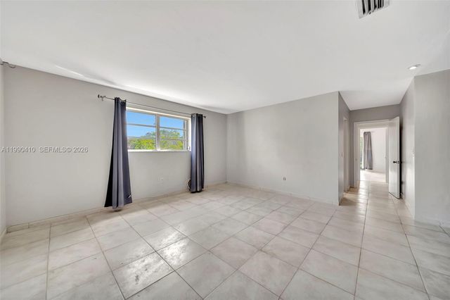 2293 NE 122nd St 2293, North Miami, FL 33181