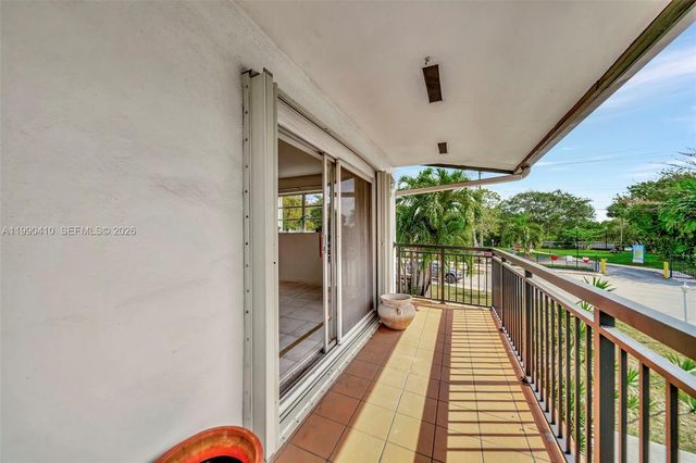 2293 NE 122nd St 2293, North Miami, FL 33181