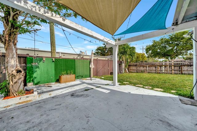 2293 NE 122nd St 2293, North Miami, FL 33181