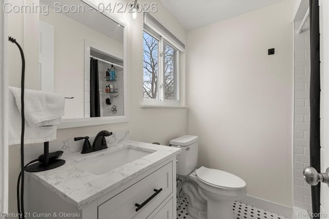 36512 Marler Street, Livonia, MI 48154