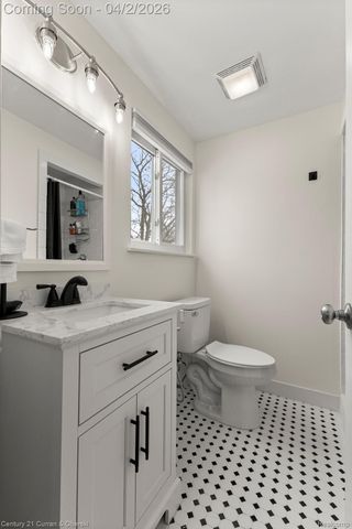 36512 Marler Street, Livonia, MI 48154