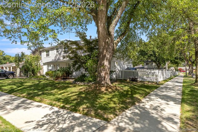 36512 Marler Street, Livonia, MI 48154