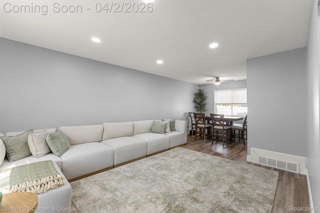 36512 Marler Street, Livonia, MI 48154