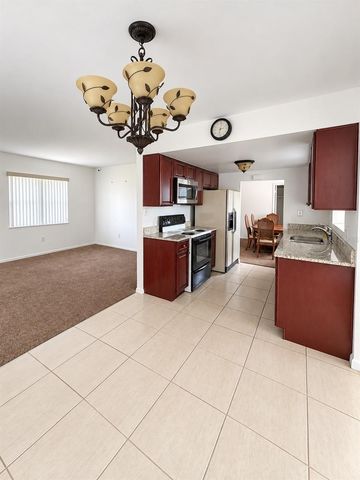 4068 CASTLEGATE DRIVE, Orlando, FL 32839