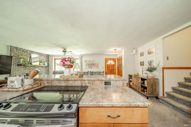 5665 N Mechanicsburg Road, Middletown, IN 47356